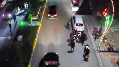 Afyonkarahisar Sandıklı’da Huzur Uygulaması: 148 Araç ve 22 Kişi Kontrol Edildi