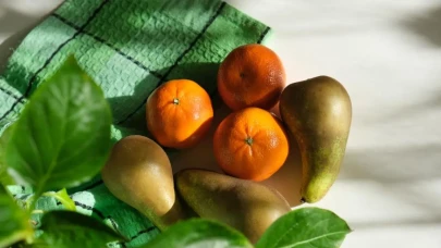 Bağırsak düğümünü çözüyor, kalbi güçlendiriyor! O meyvenin muadili yok