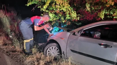 Çorum'da otomobil ağaca çarptı! İki yaralı