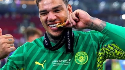 Galatasaray Ederson'a kavuşuyor! Kavukcu İngiltere'de