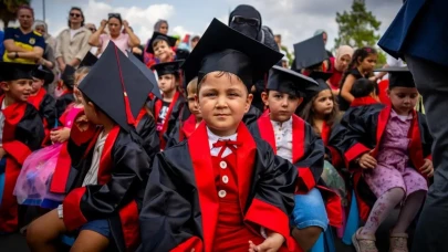 Kocaeli'de 'Lokomotif Köyü'nde mezuniyet heyecanı