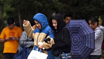 Sağanak yağış geliyor: Meteoroloji üçü sarı kodlu 12 ili uyardı