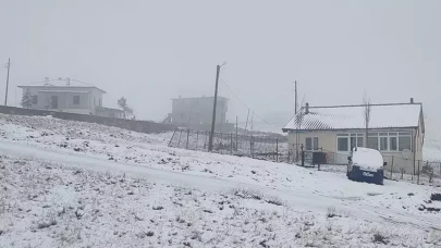 Eylül ayında Karadeniz beyaza büründü! Trabzon, Rize, Gümüşhane ve Bayburt'a kar yağdı