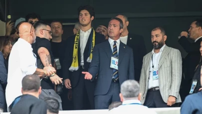 Fenerbahçe genel kurulunda Ali Koç’a şok tepki! Stadyum o tezahüratlarla inledi