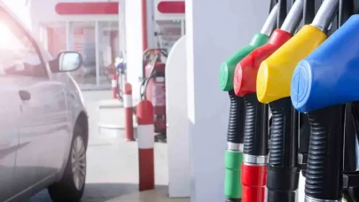 Akaryakıt Fiyatlarındaki Son Gelişmeler: Zam mı, İndirim mi Bekleniyor?