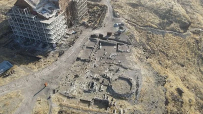 Selçuklu Dönemine Ait Kümbet Tarih Sahnesine Yeniden Çıkıyor