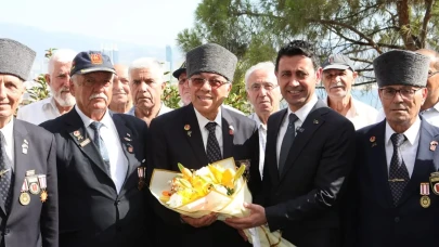 Bayraklı'da Gaziler ve Şehit Ailelerine Vefa Gecesi Düzenlendi