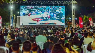 Bursa'da Kalpler, 12 Dev Adam İçin Coşkuyla Çarpıyor!