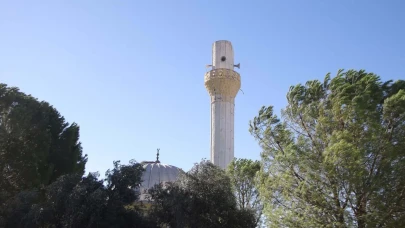Fırtına Şehri Vurdu: Çatılar Uçtu, Minarelerin Külahları Düştü!