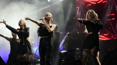 İrem Derici'nin Enerjisiyle Dolu Bir Performans!