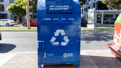 Karşıyaka’da geri dönüşüm hamlesi: 100 noktaya mavi konteyner