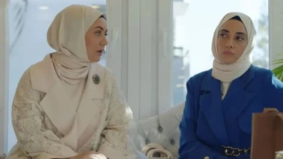 Sibel Taşçıoğlu ve Ceren Karakoç, Dip Dibe tiyatro oyununda buluştu!