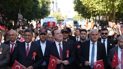 Manisa'da Gazilere Saygı Yürüyüşü Gerçekleştirildi