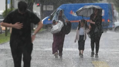 Meteoroloji'den İstanbul uyarısı: 5 gün yağışlı geçecek, bu saatlere dikkat...