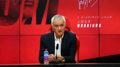 Mourinho, Benfica Yüksek Sesle Protesto Edildi!