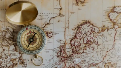 Pusula: Yön Belirlemenin Temel Aracı ve Kullanım Amaçları