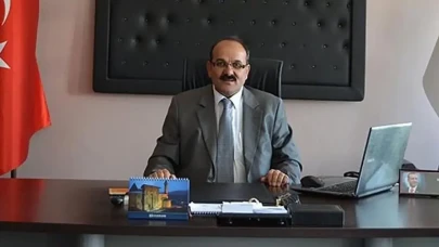 Yeni CHP İstanbul İl Yönetimi: Zeki Şen'in Geçmişi ve Siyasi Duruşu Nedir?