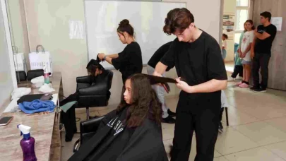 Yenimahalle Belediyesi'nden Öğrencilere Ücretsiz Saç Kesimi Desteği: 300 Çocuk Okula Hazır!