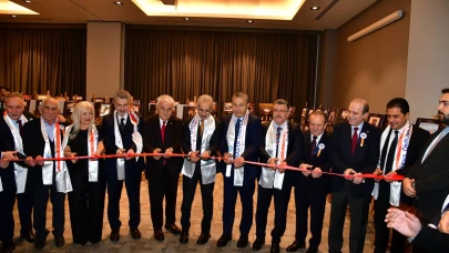 Avrasya Üniversitesi 15. yılında başarılarını kutladı, Vali Şahin başarı diledi