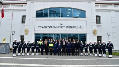 Trabzon Valisi Yıldırım, Emniyet Müdürlüğü'ne veda etti