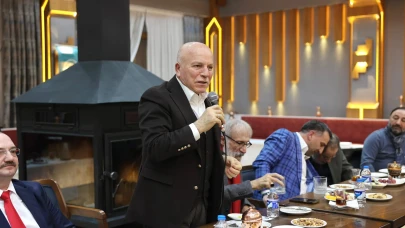 Erzurum'da 'İrfan Meclisi' Toplantısı: Türkçenin Zenginliği ve Kültürel Miras Vurgusu