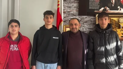 Oltu MTAL'da Aralık Ayının Öğrencileri Belirlendi, Başarı Sertifikaları Takdim Edildi