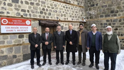 Erzurum'da Hafızlık Eğitimi İncelendi, Gençlerle Sohbet Yapıldı