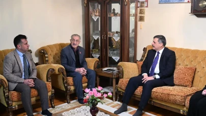 Erzurum Valisi Çiftçi, Kıbrıs Gazisi Yırık'ı ziyaret etti, devletin vefa duyusunu vurguladı