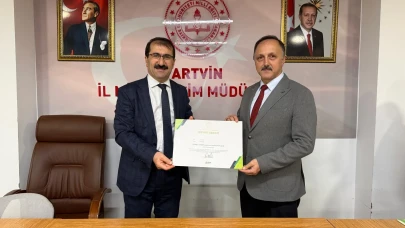 Murgul İmam Hatip Lisesi Sıfır Atık Projesi ile Ödül Kazandı