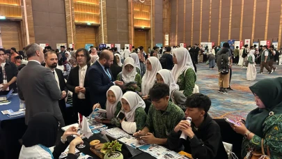 Üniversite, Endonezya’da Uluslararası Öğrencilerle Buluştu