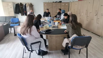 Eğitim-Bir-Sen Artvin Şubesi, İmam Hatip Lisesi'nde eğitim çalışanlarıyla buluştu