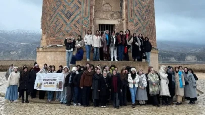 Gençler Batman'da Tarih Keşfine Çıktı: Medeniyet ve Kültür Kampları Tamamlandı