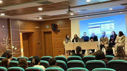 Artvin'de Yurt Yönetimi Öğrenci İletişim Toplantısı Düzenledi