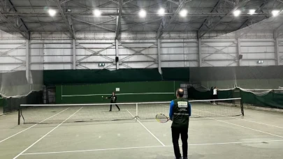 Rize'de Tenis Turnuvasıyla Spor ve Bağımlılıkla Mücadele Vurgusu Yapıldı