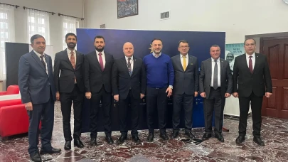 Erzurum'da AK Parti Bölge Strateji Toplantısı: Gelecek İçin Ortak Akıl Vurgusu Yapıldı