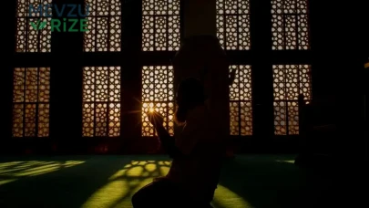 Nasuh Tövbesi Nedir, Nasıl Yapılır? Nasuh Tövbesi Anlamı, Yapılışı ve Duası: Nasuh Tövbesi Kur'anda Nasıl Anlatılıyor?