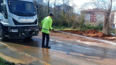 Arsin’de Temizlik Çalışmaları Aralıksız Sürüyor