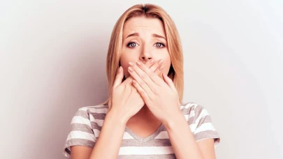 Hıçkırık Nasıl Geçer? Evde Denenmiş, Bilim Destekli 9 Yöntem