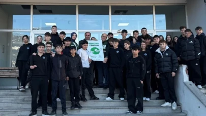 Yeşilay Liseler Arası Münazara Turnuvası için başvurular başladı, son gün 9 Ocak 2026!