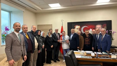 Trabzon Dernekleri Federasyonu'ndan Hastane Yöneticilerine Ziyaret ve Başarı Dilekleri