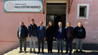 Kaymakam Akpınar, Halk Eğitim Merkezini ziyaret ederek kursiyerlerin başarılarını inceledi