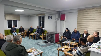 MHP Erzurum, 'Derdin Derdimiz' programıyla vatandaşlarla buluşmaya devam ediyor