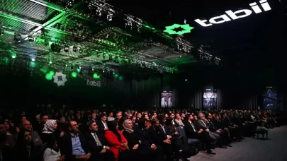 Mehmet Kurtuluş TRT tabii platformunun iddialı yeni dizisi Eve Dönemezsin'in kadrosuna dahil olarak Remzi karakterine hayat vermeye hazırlanıyor