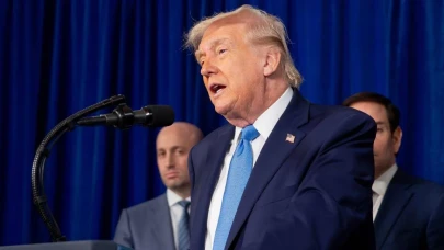 Trump: İran'la ticaret yapanlar, ABD ile ticaretinde yüzde 25 gümrük tarifesi ödeyecek