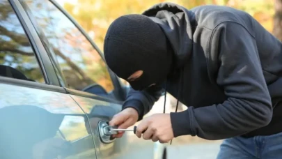 Aracınızı Korumanın 6 Etkili Yolu: Hırsızların Uzak Durmasını Sağlayın!