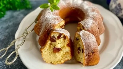 Çay saatlerinin yıldızı: Puf puf kabaran Üzümlü Kek tarifi