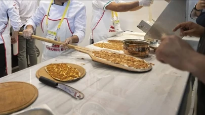 Dar Gelirli Aileler İçin Lahmacun Artık Sofralarda!