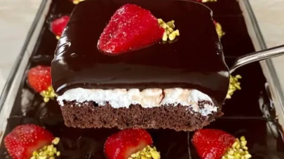 Kolay Ağlayan Pasta Tarifi Nasıl Yapılır?