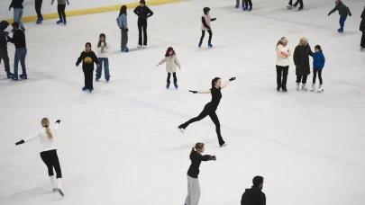 Yarıyıl tatilinin uğrak noktası BELPA Buz Pateni Tesisi
