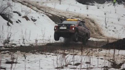 Kaymakam Köse, 5. Uluslararası Şavşat Kış Off-Road Oyunları’na Katıldı